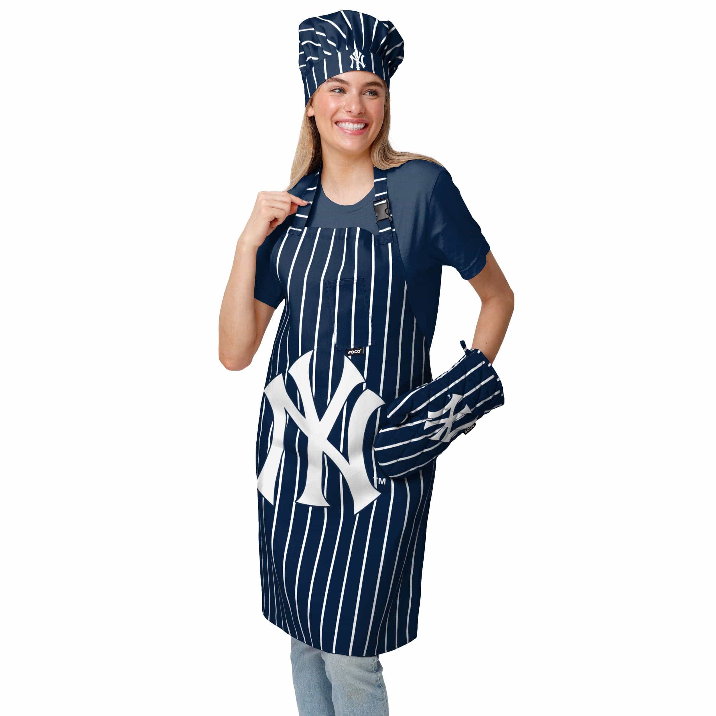 New York Yankees MLB Pinstripe Apron - Image 2