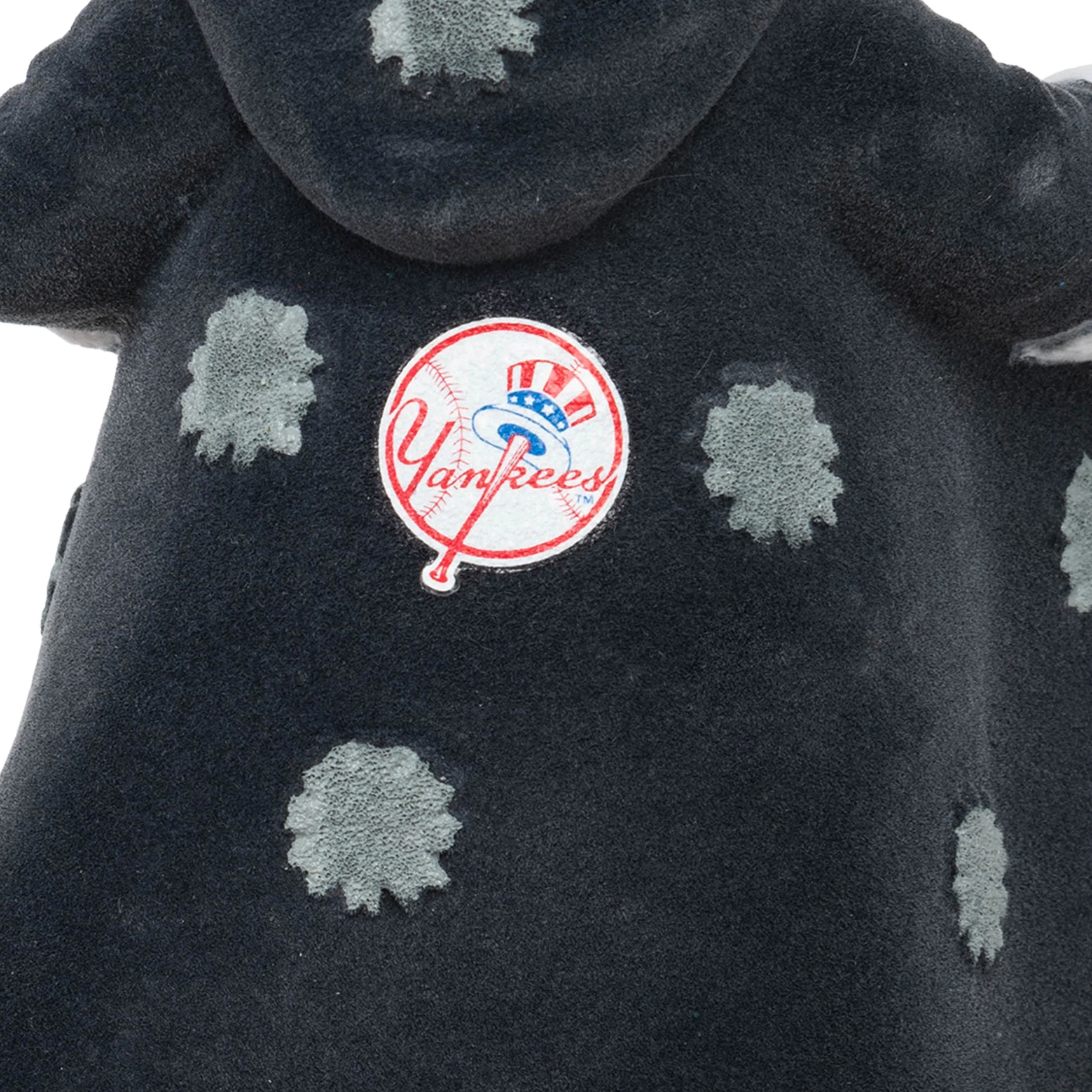 New York Yankees MLB Santa Figure - Image 5