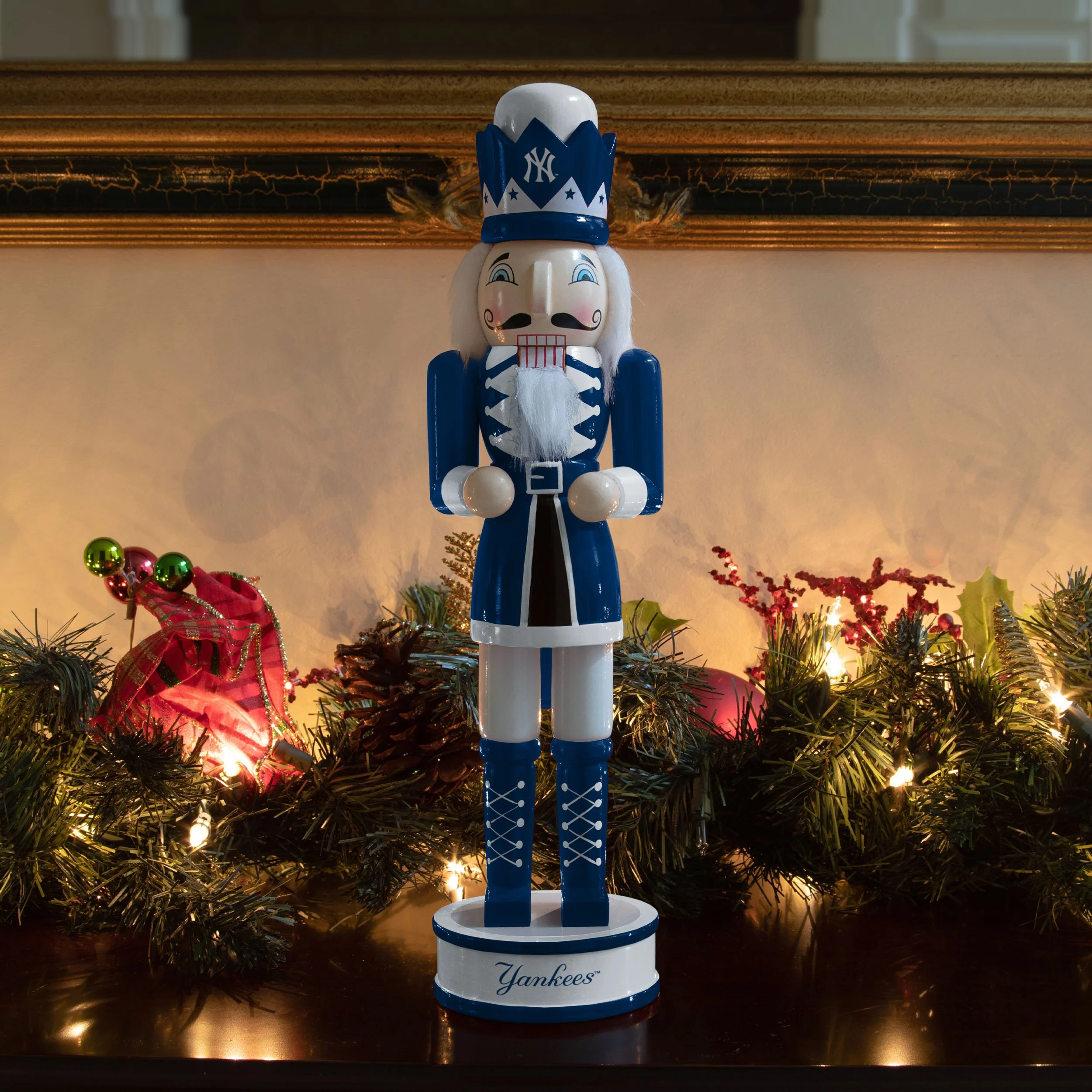 New York Yankees MLB Team Spirit Nutcracker - Image 3