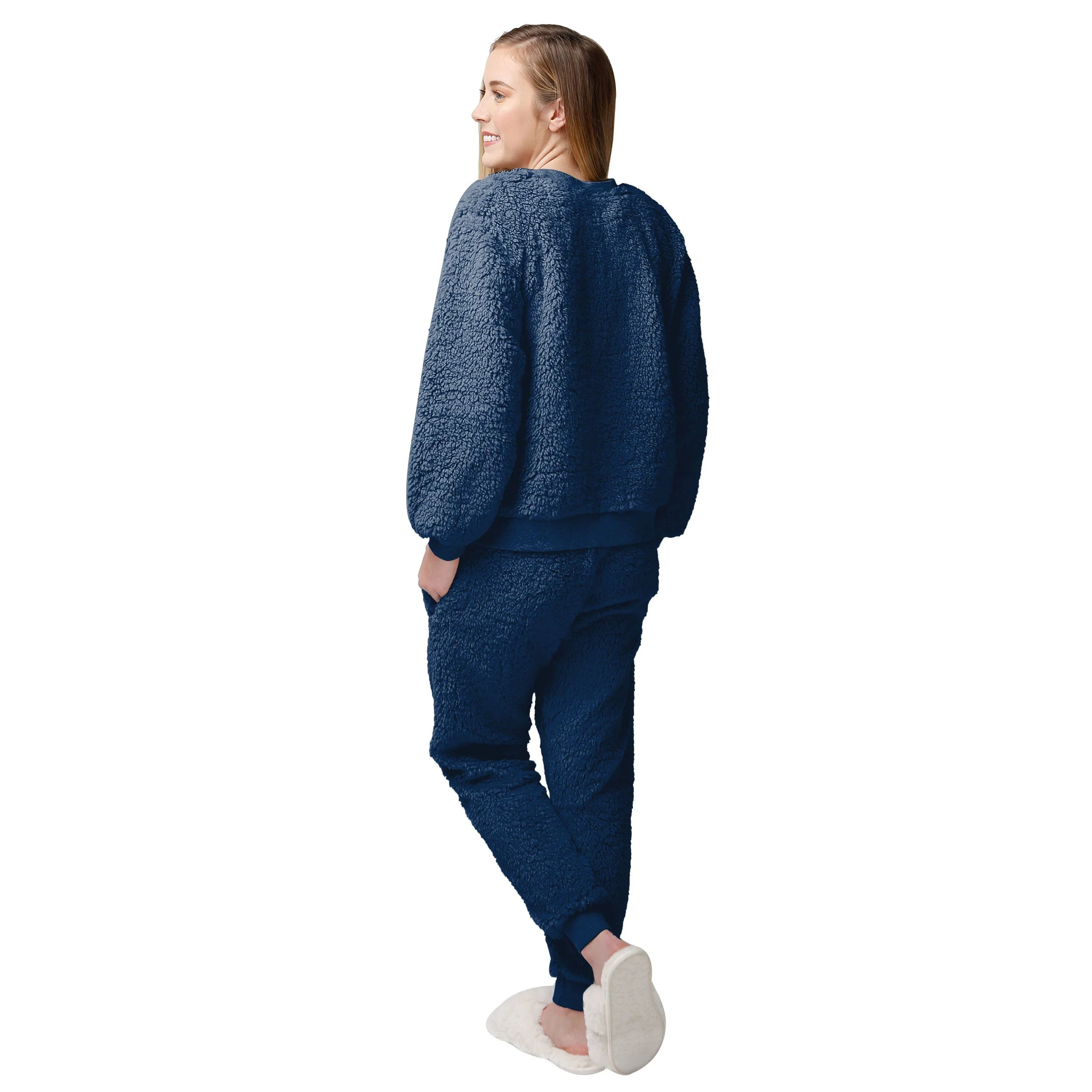 New York Yankees MLB Womens Sherpa Lounge Set - Image 2