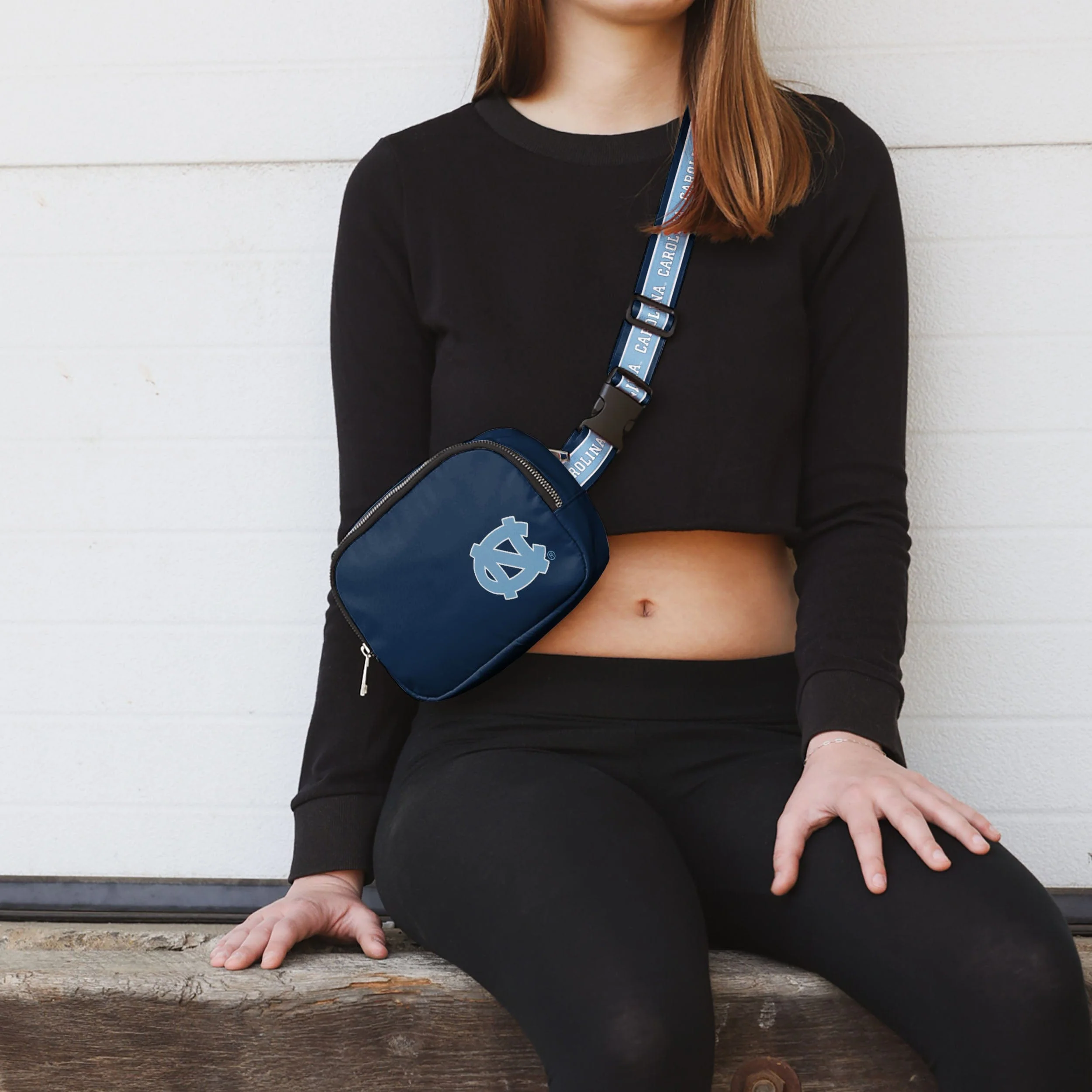 North Carolina Tar Heels NCAA Team Wordmark Crossbody Belt Bag - Image 3