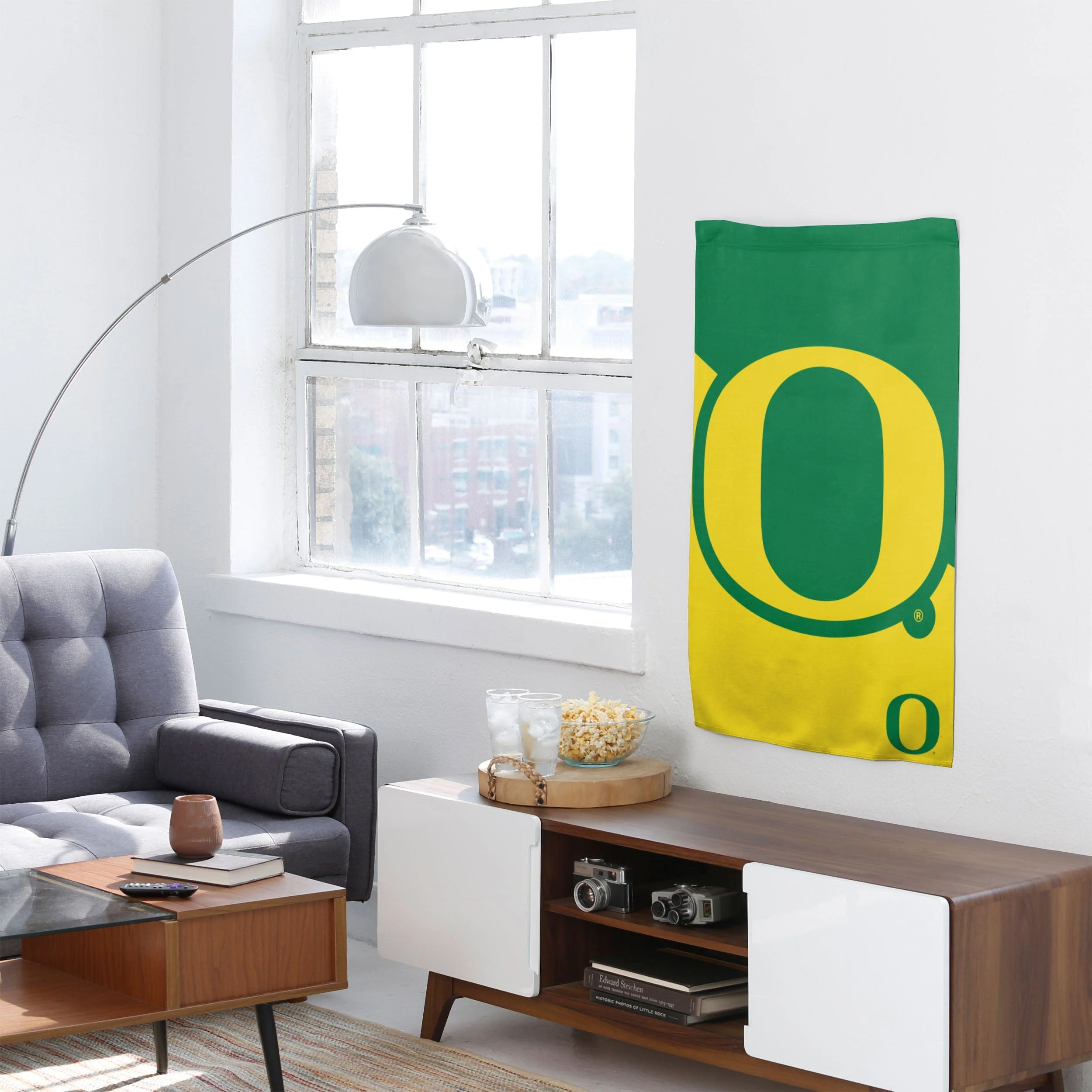 Oregon Ducks NCAA Vertical Flag - Image 4
