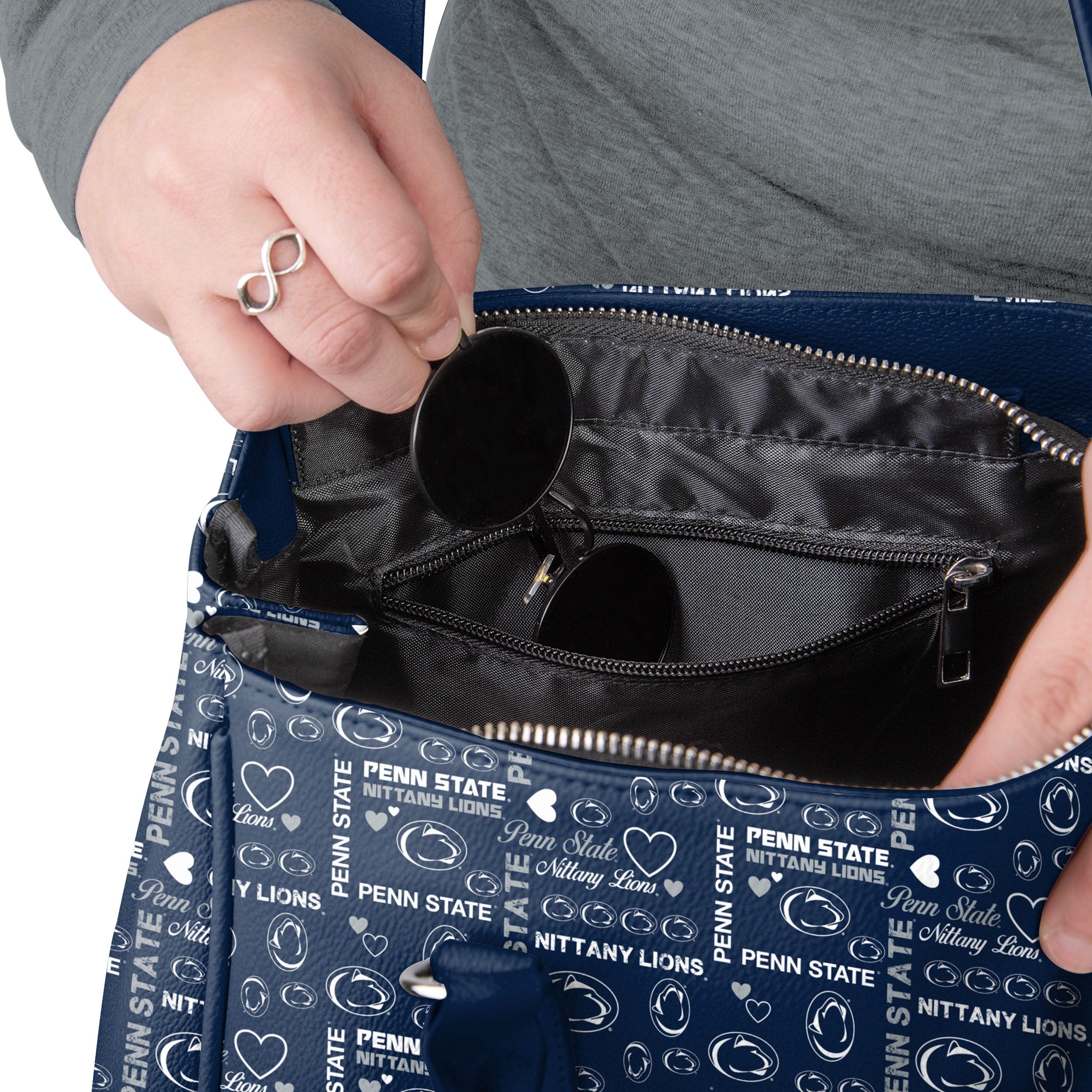 Penn State Nittany Lions NCAA Logo Love Purse - Image 3