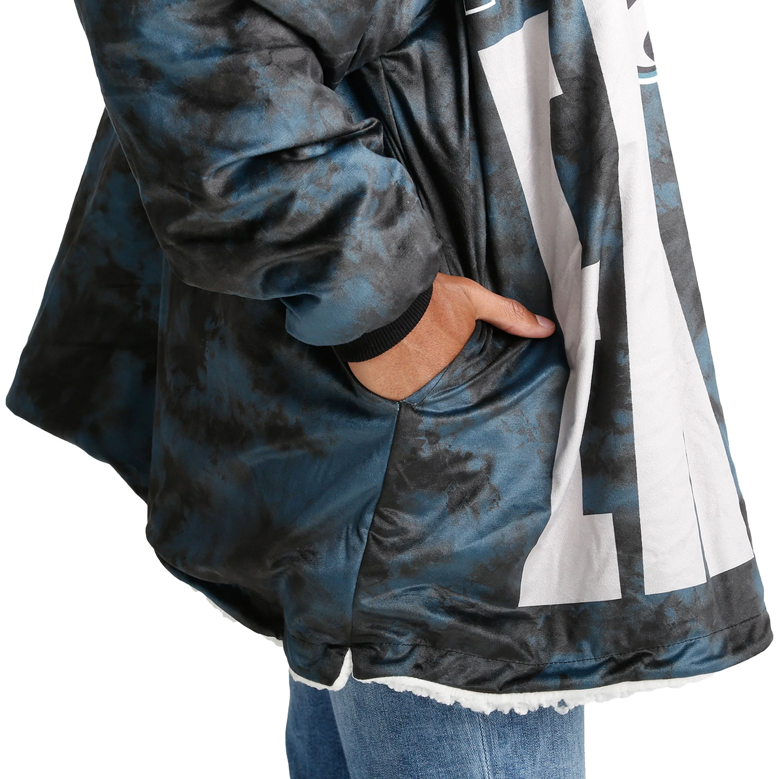 Philadelphia Eagles NFL Bold Logo Camo Hoodeez - Image 5