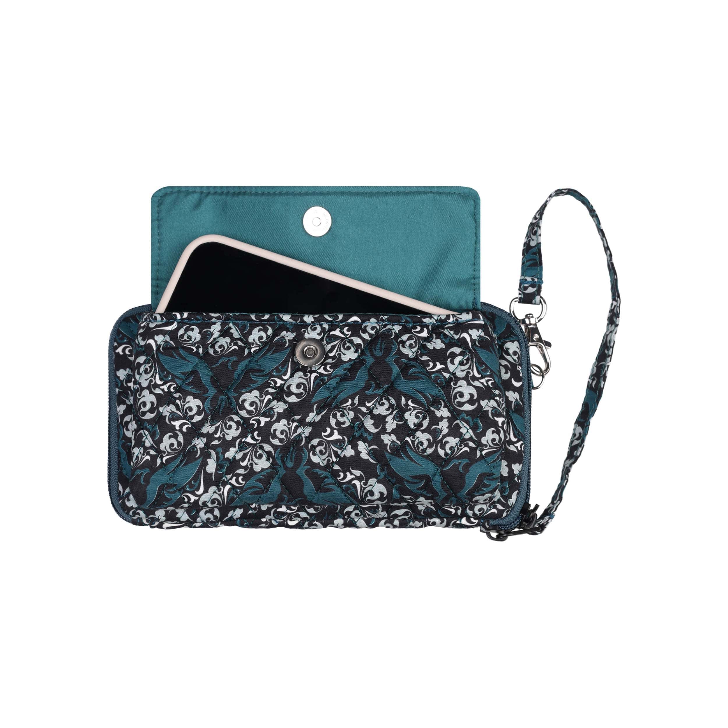 Philadelphia Eagles NFL Quilted Printed Wristlet - Image 4
