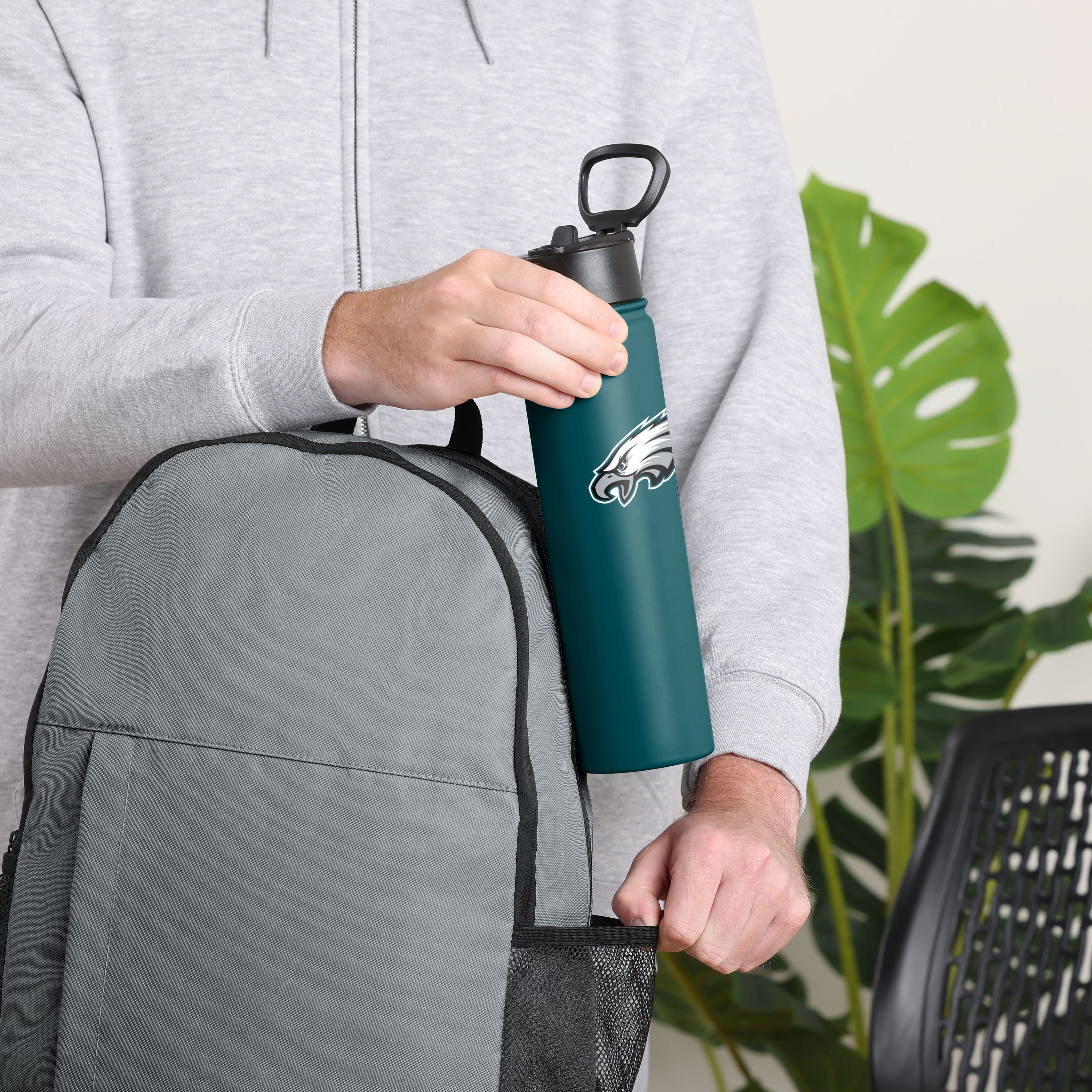 Philadelphia Eagles NFL Team Color Insulated Bottle - Image 4