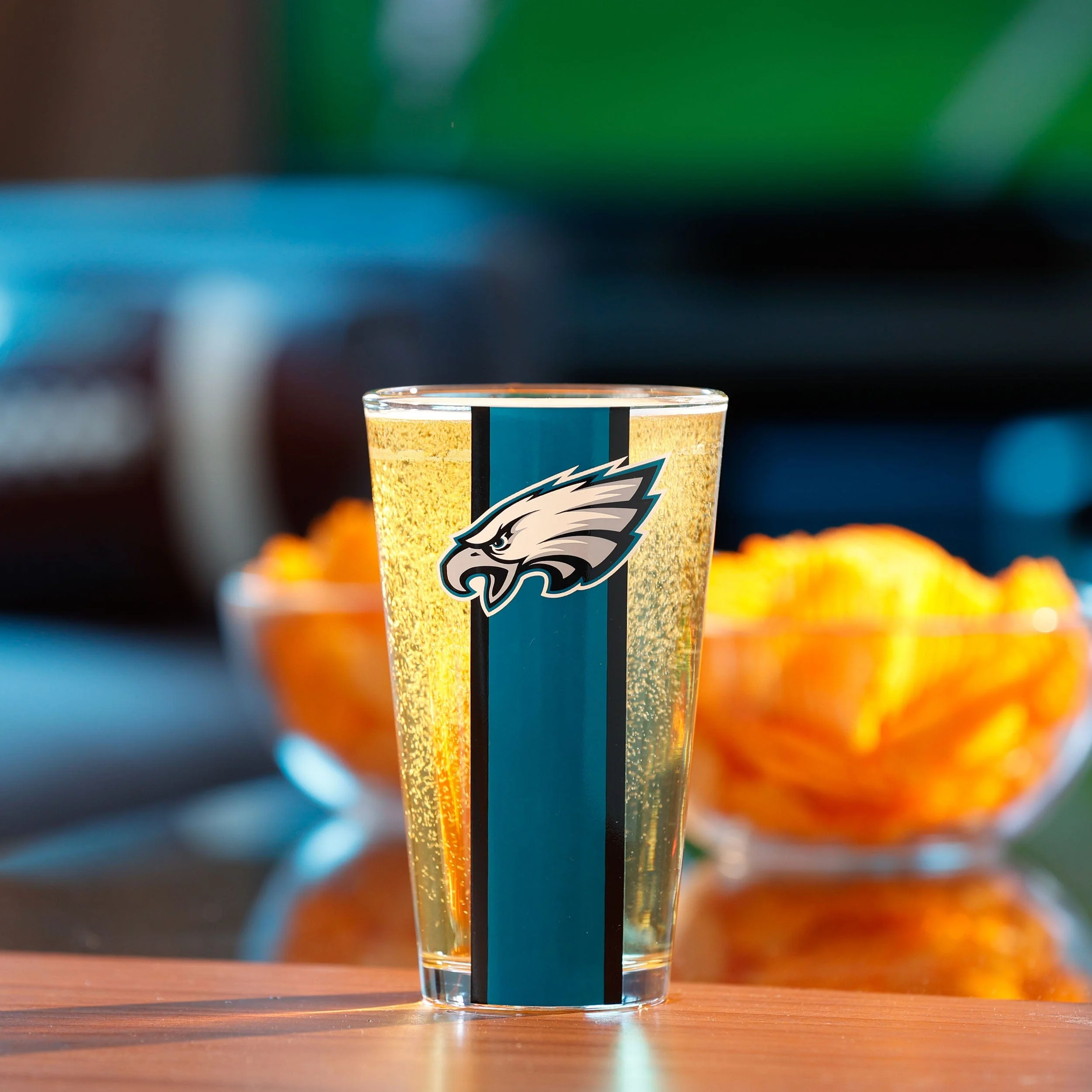 Philadelphia Eagles NFL Team Stripe Pint Glass - Image 2