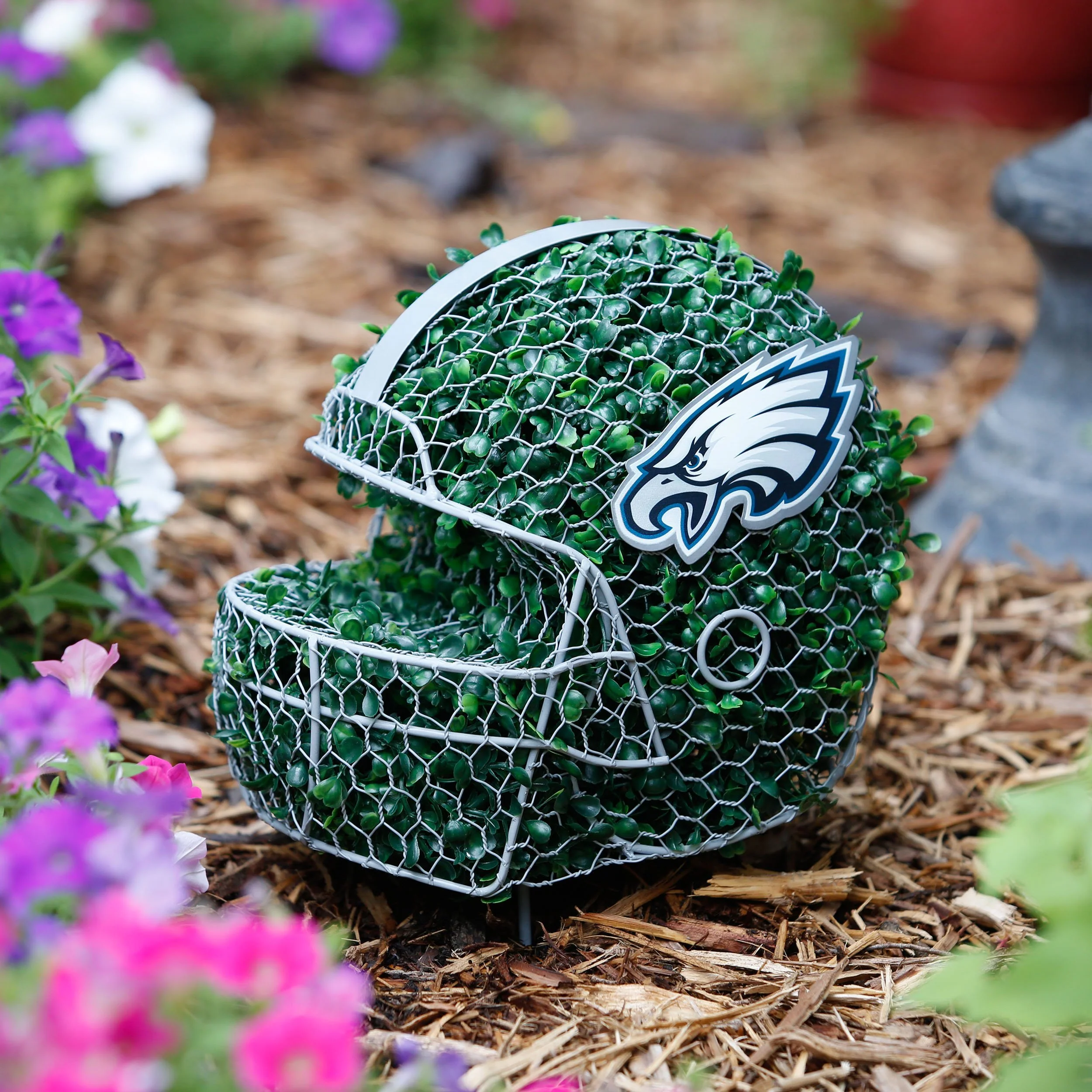 Philadelphia Eagles NFL Topiary Figure - Image 2