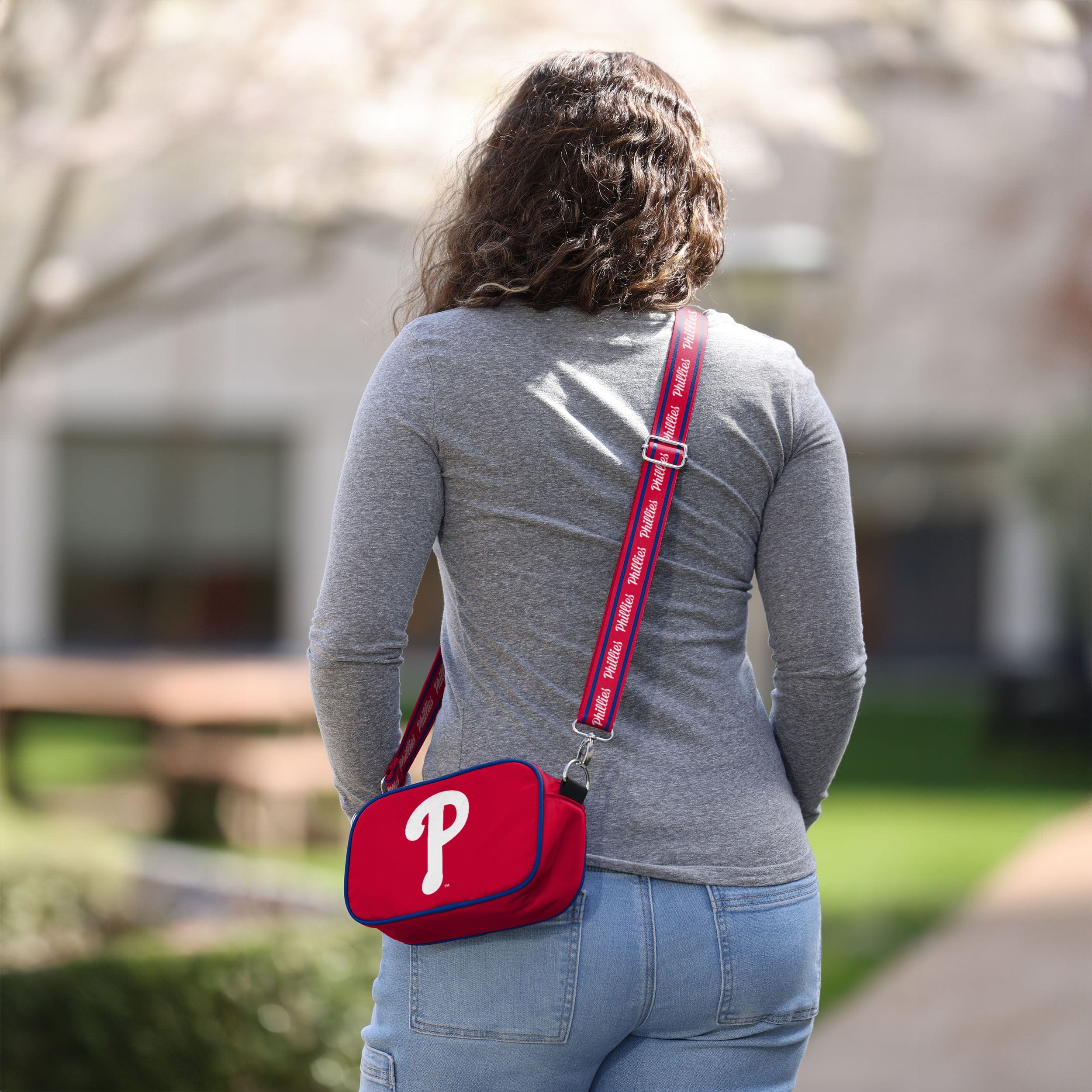 Philadelphia Phillies MLB Team Logo Crossbody Bag - Image 3