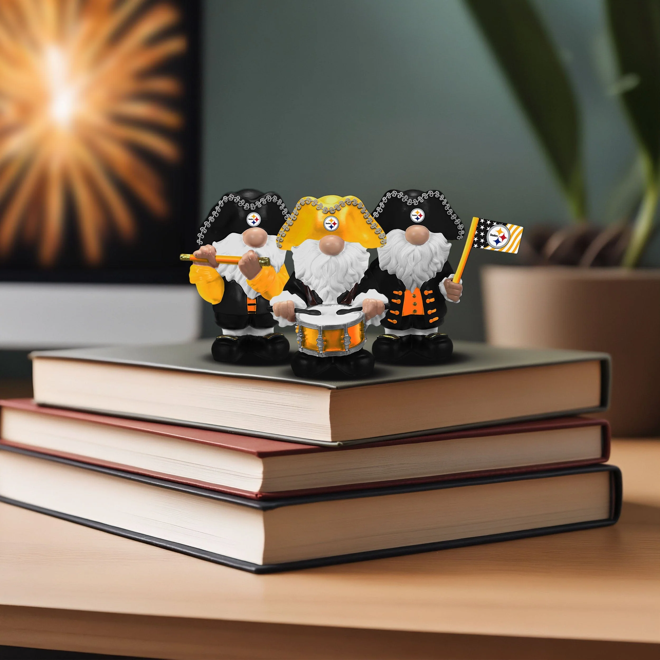 Pittsburgh Steelers NFL 3 Pack Americana Mini Gnome Set - Image 4