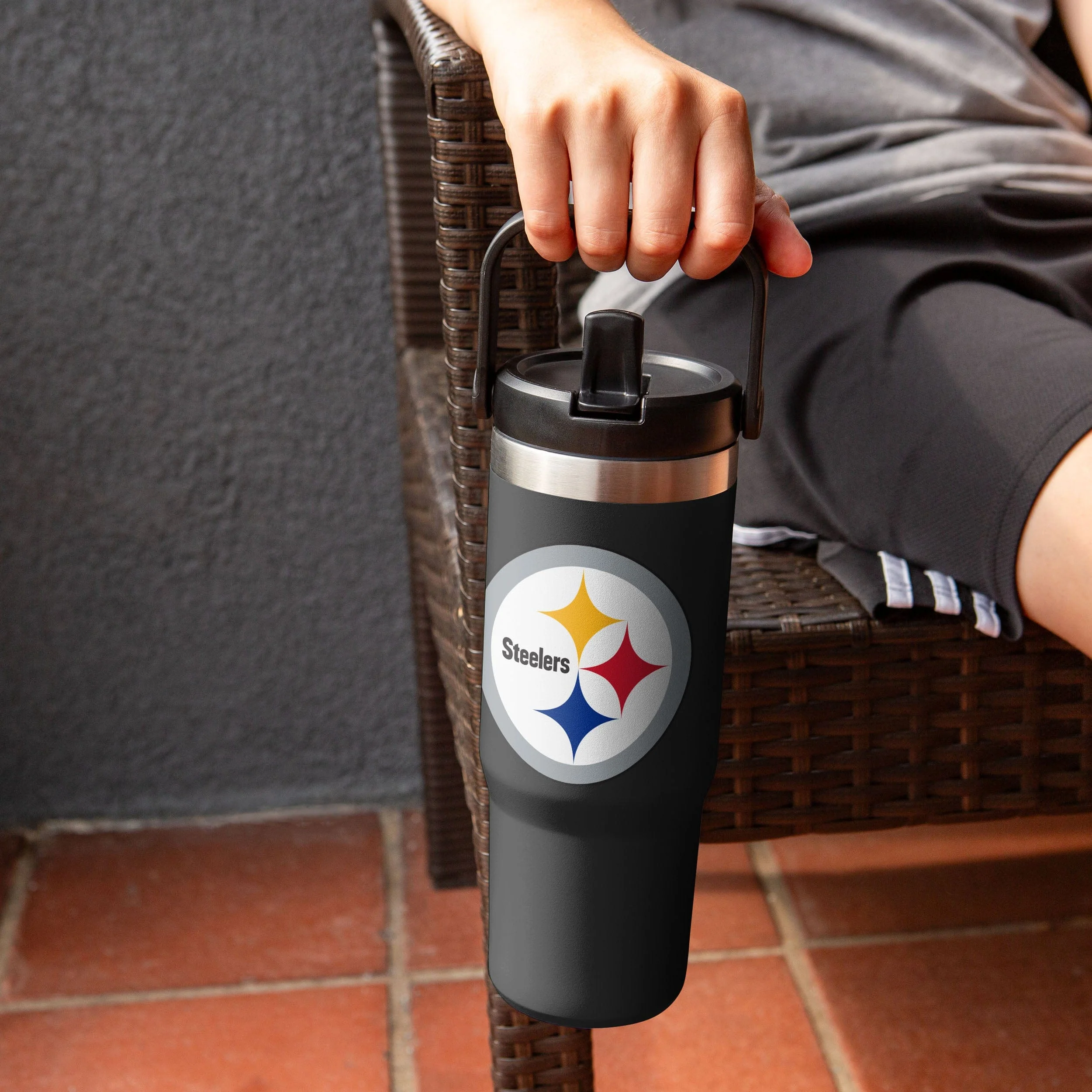 Pittsburgh Steelers NFL 30 oz Straw Tumbler - Image 4