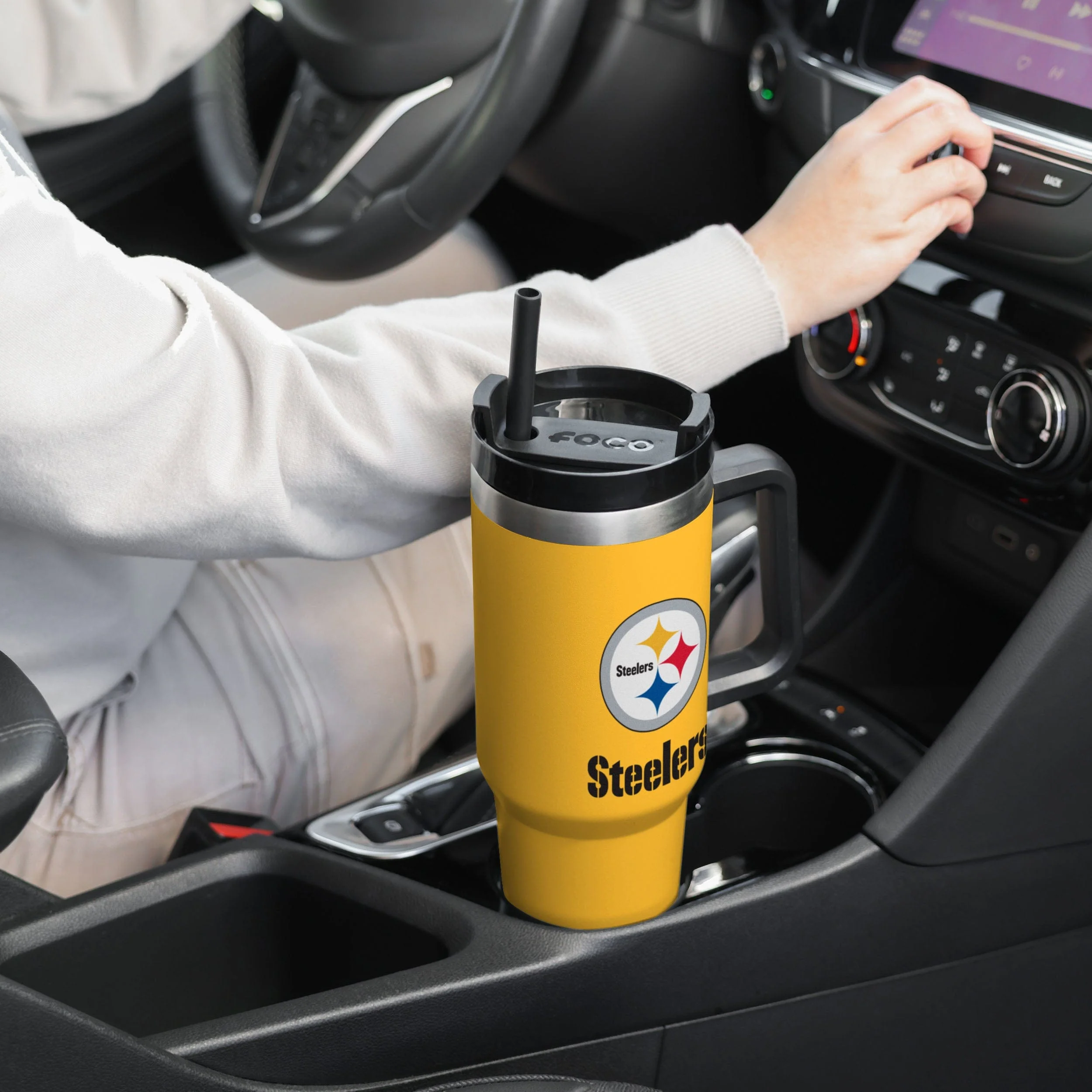 Pittsburgh Steelers NFL Yellow 40 oz XL Tumbler - Image 4