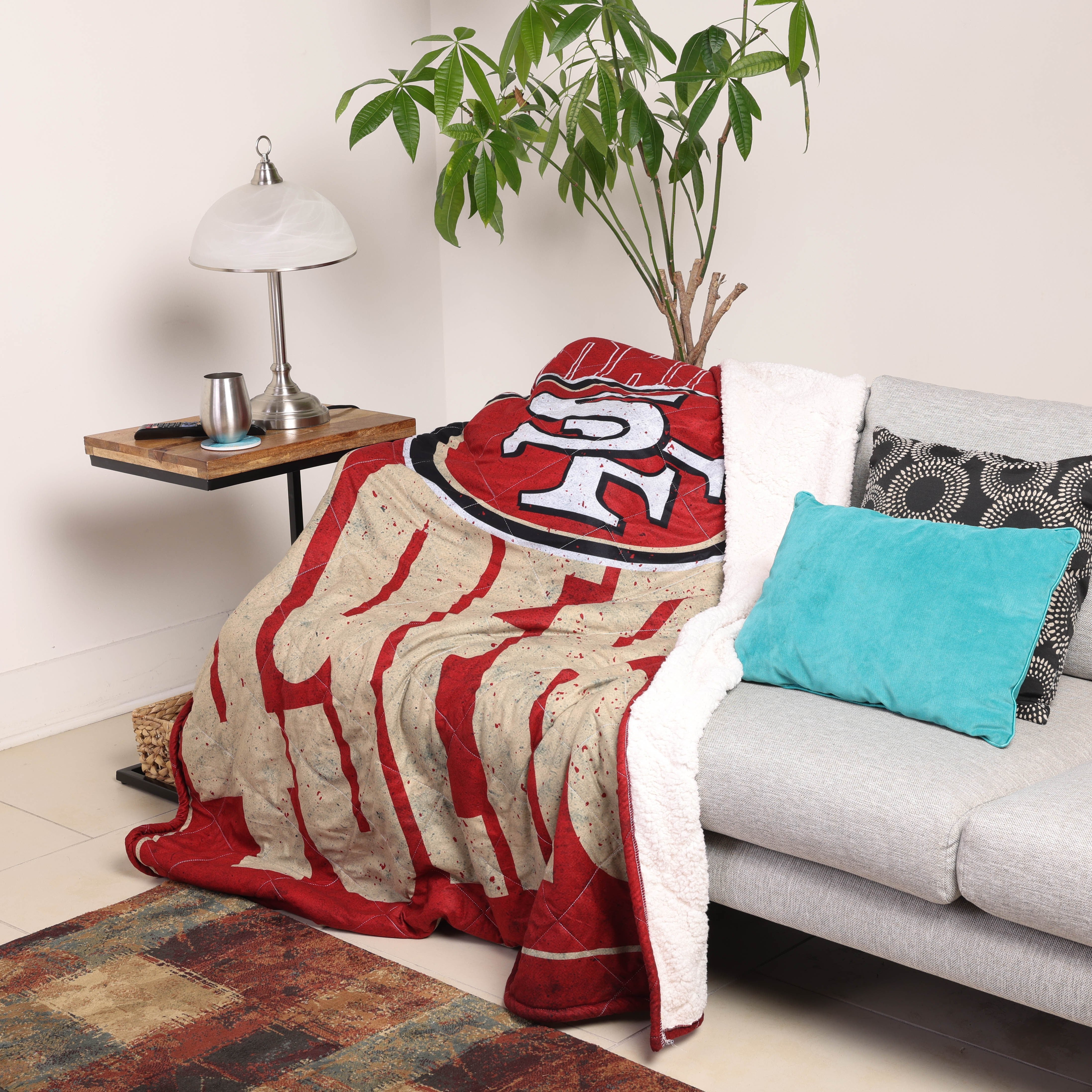 San Francisco 49ers NFL Big Game Sherpa Lined Throw Blanket - Image 2