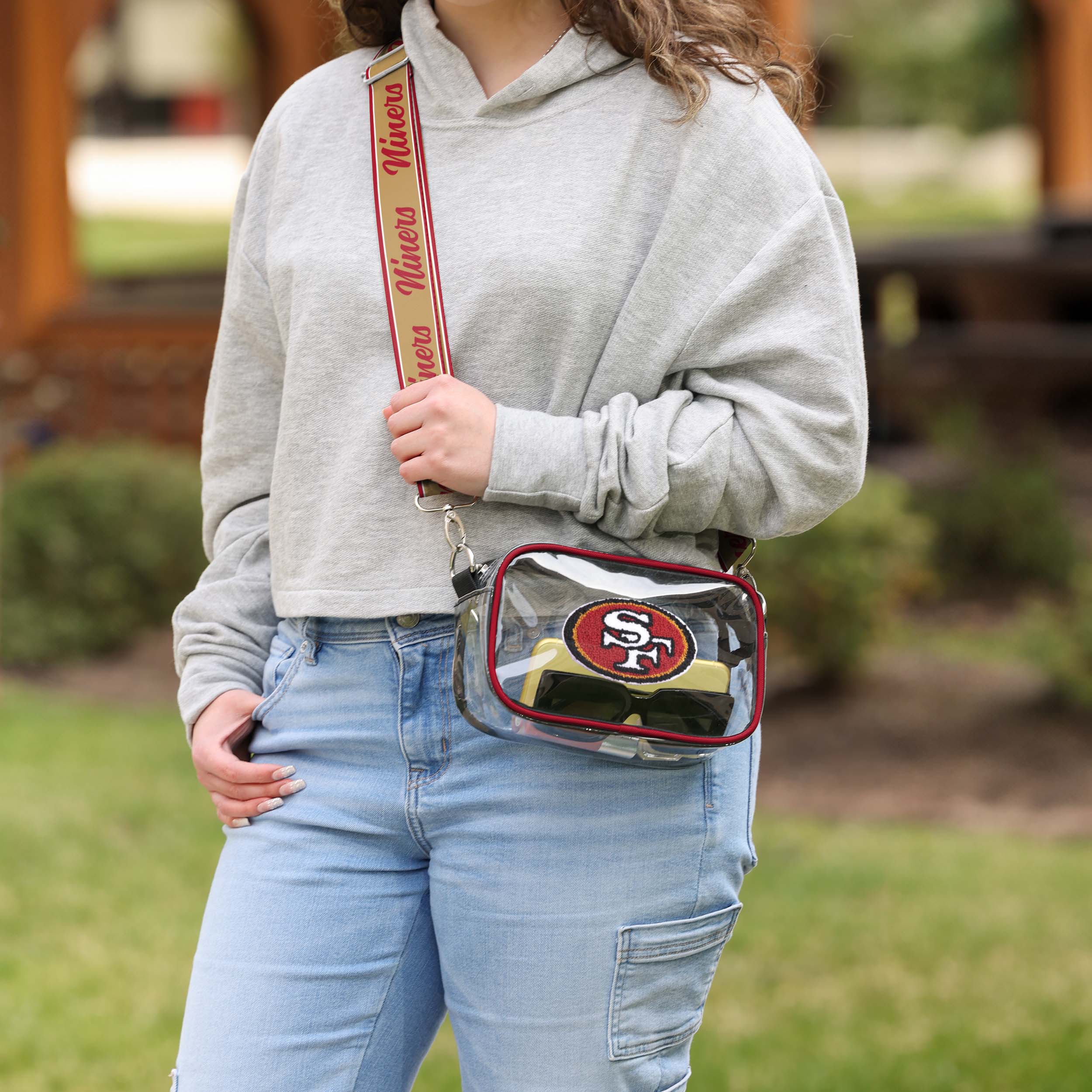 San Francisco 49ers NFL Chenille Logo Clear Crossbody Bag (PREORDER - SHIPS EARLY JUNE) - Image 3