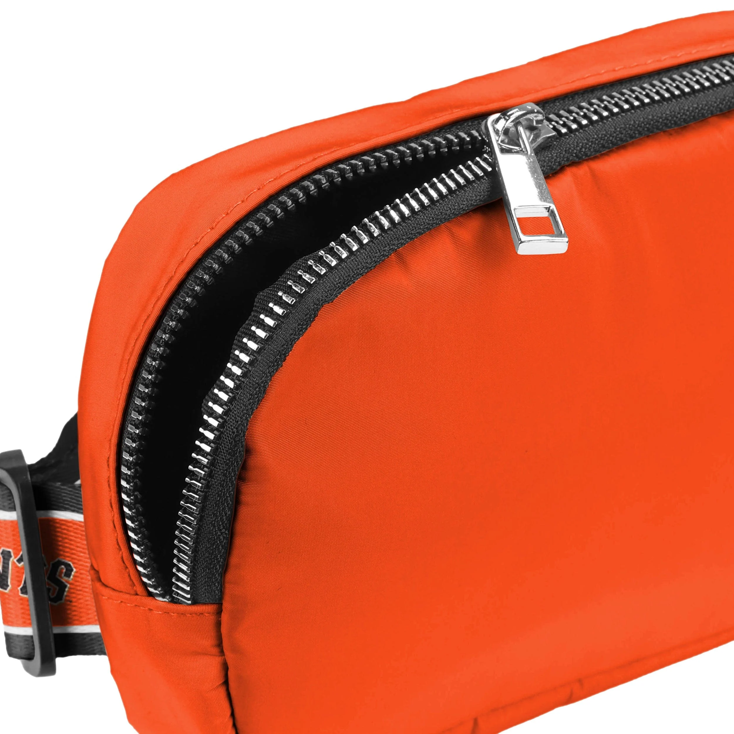 San Francisco Giants MLB Team Wordmark Crossbody Belt Bag - Image 4