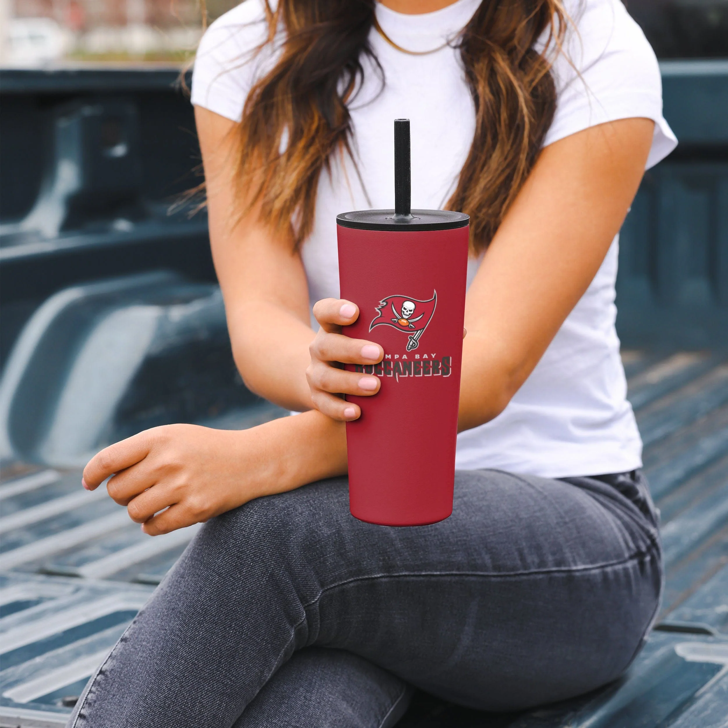 Tampa Bay Buccaneers NFL 22 oz Travel Tumbler - Image 4