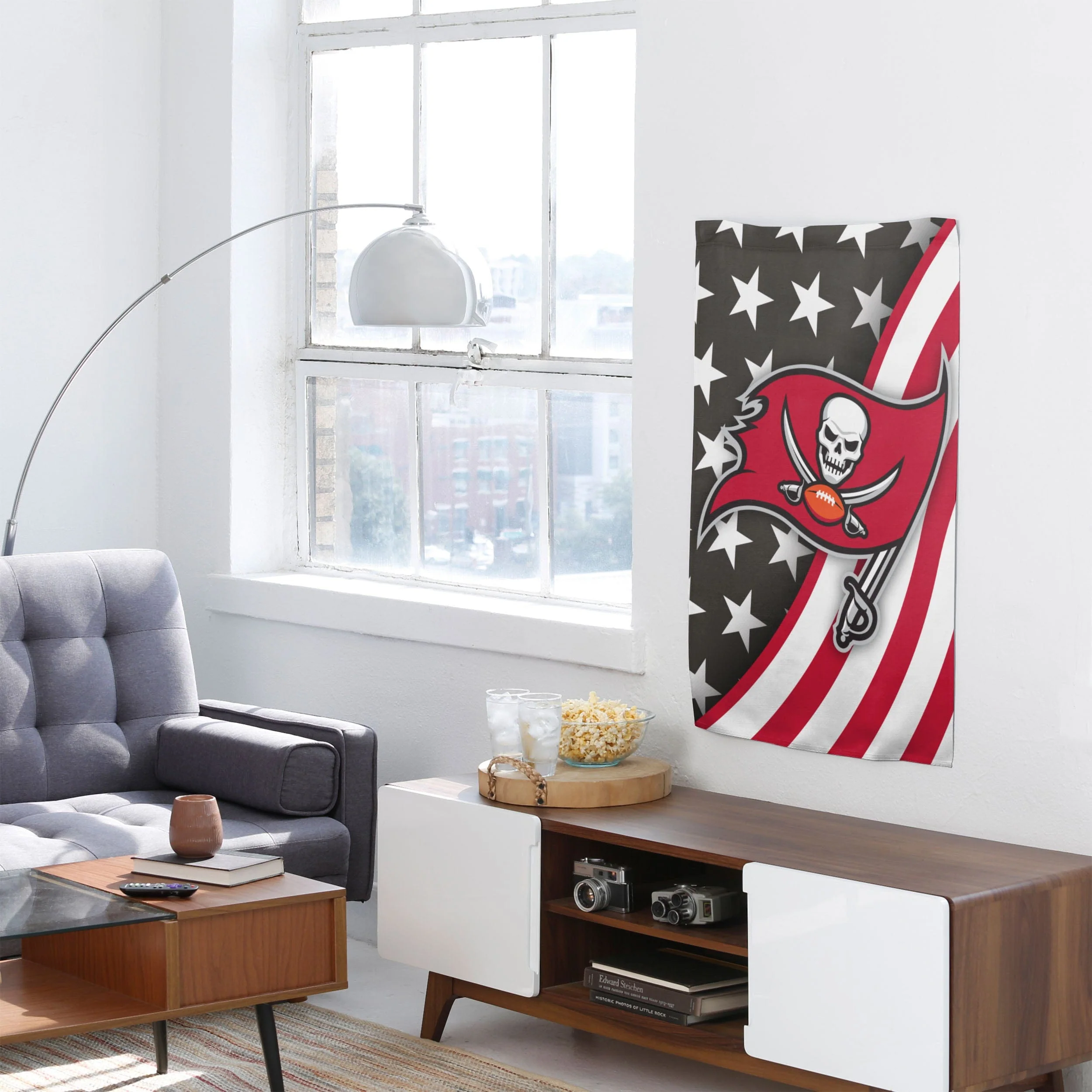 Tampa Bay Buccaneers NFL Americana Vertical Flag - Image 4