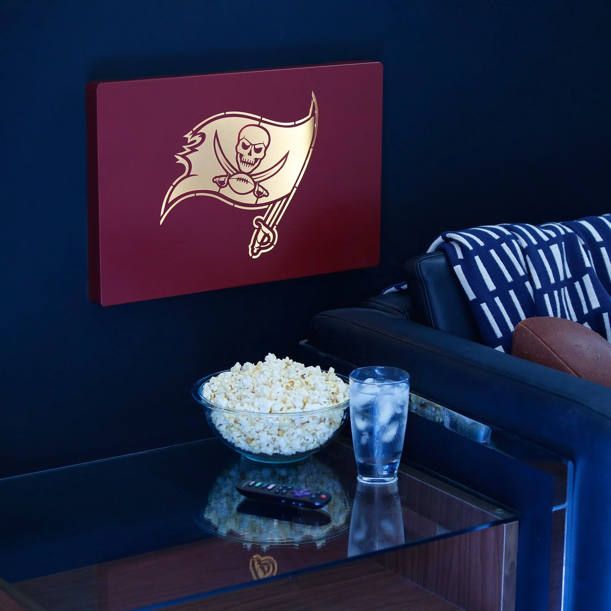 Tampa Bay Buccaneers NFL Metal Light Up Logo Sign - Image 2