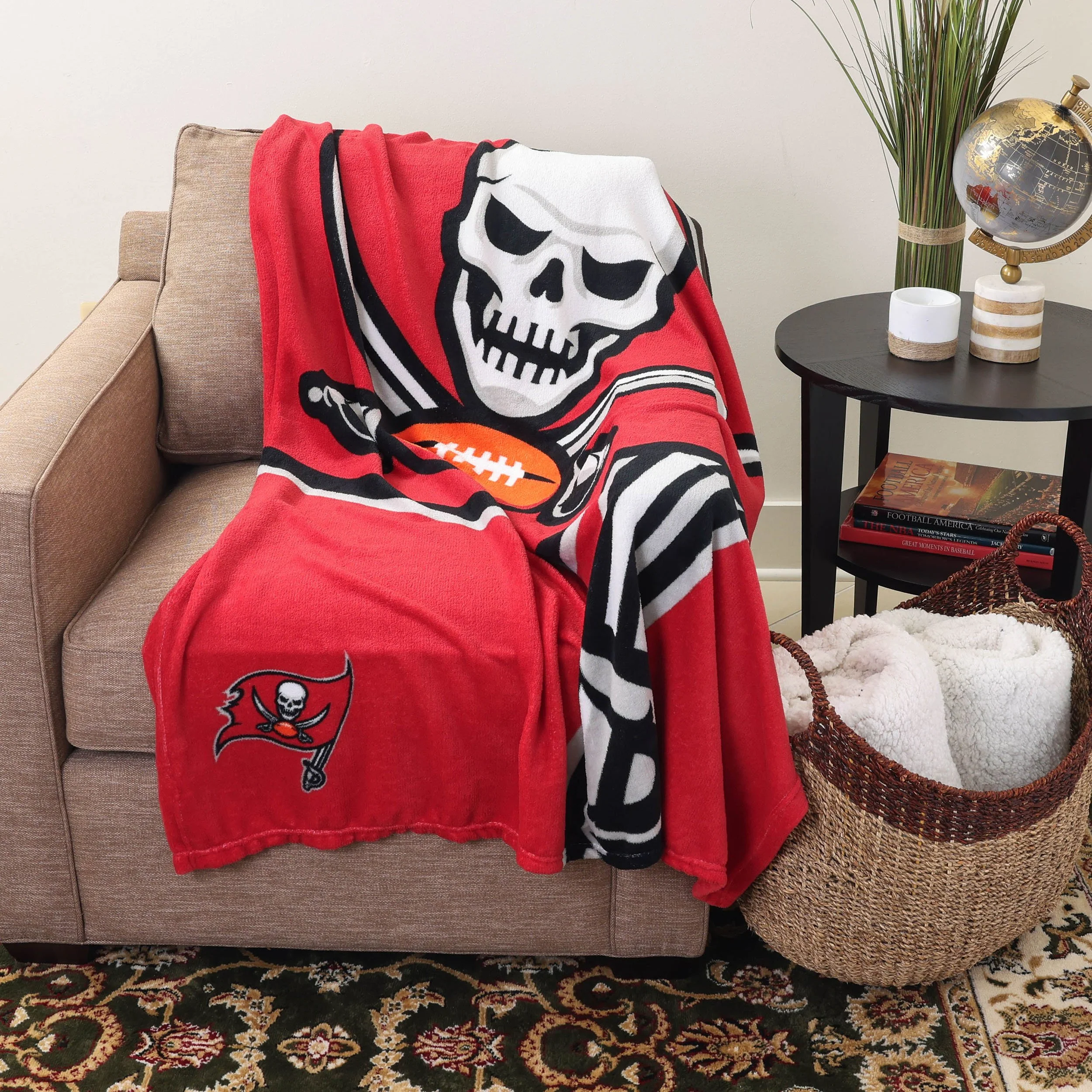 Tampa Bay Buccaneers NFL Supreme Slumber Plush Throw Blanket - Image 2