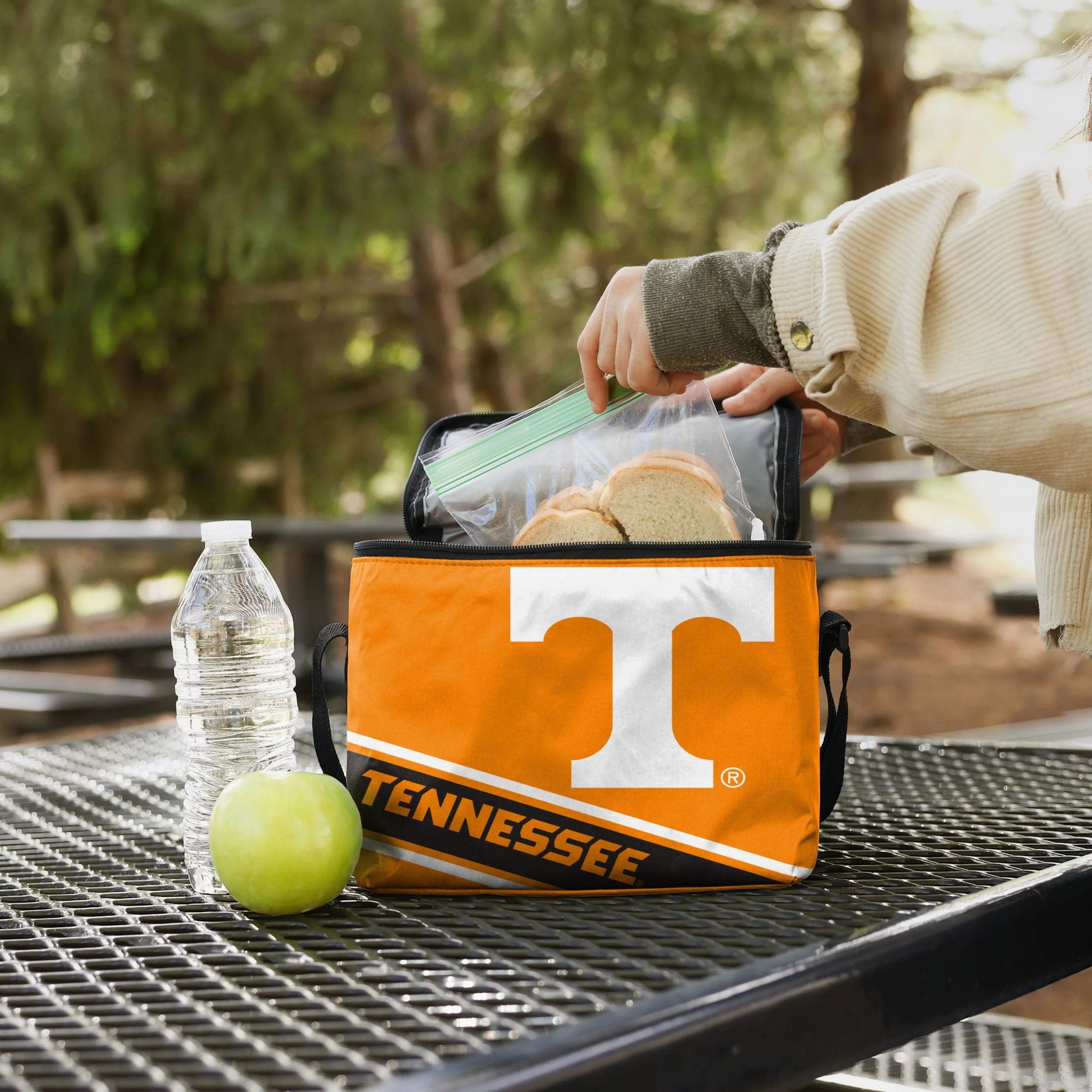 Tennessee Volunteers NCAA Big Logo Stripe 6 Pack Cooler - Image 3