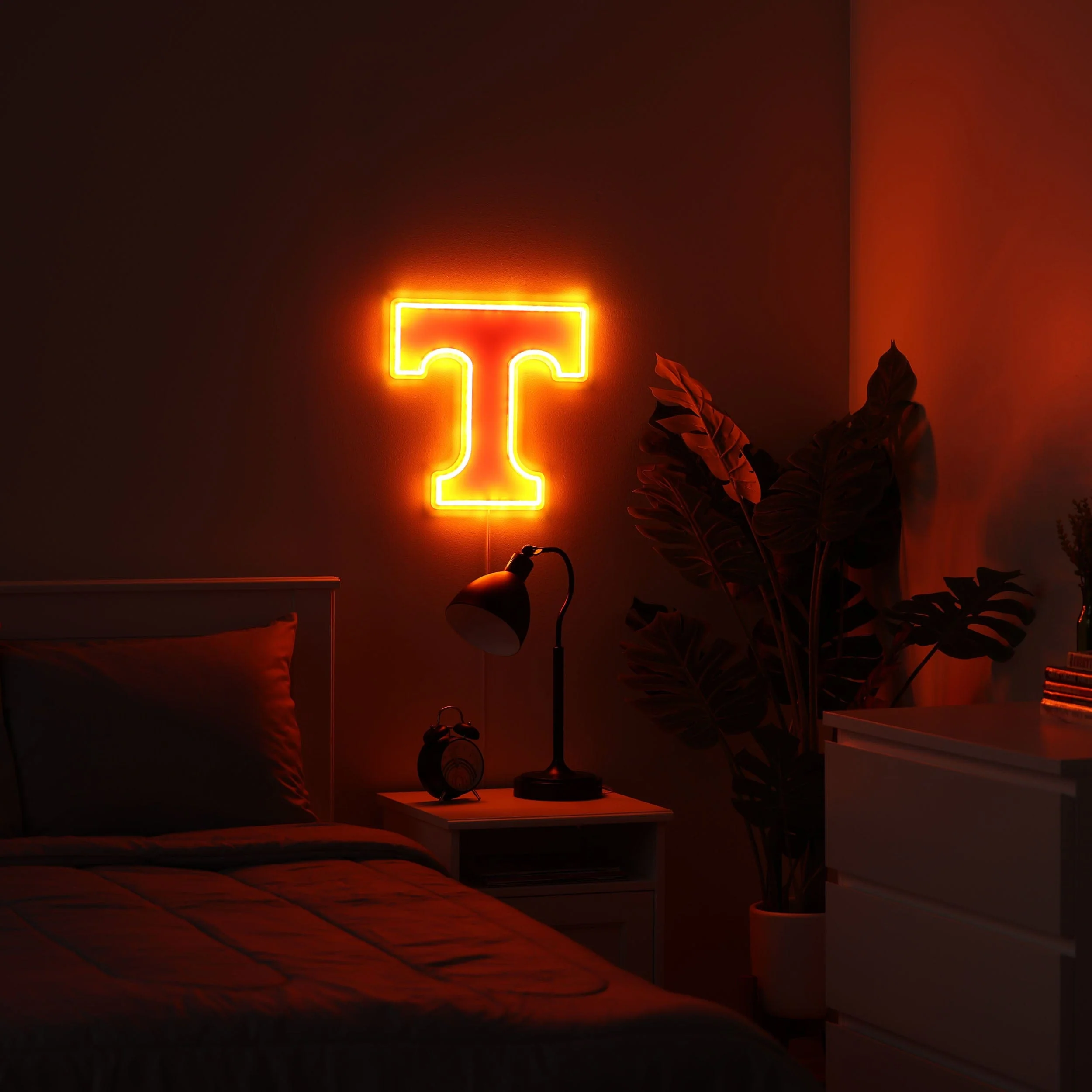 Tennessee Volunteers NCAA LED Neon Light Up Team Logo Sign - Image 3