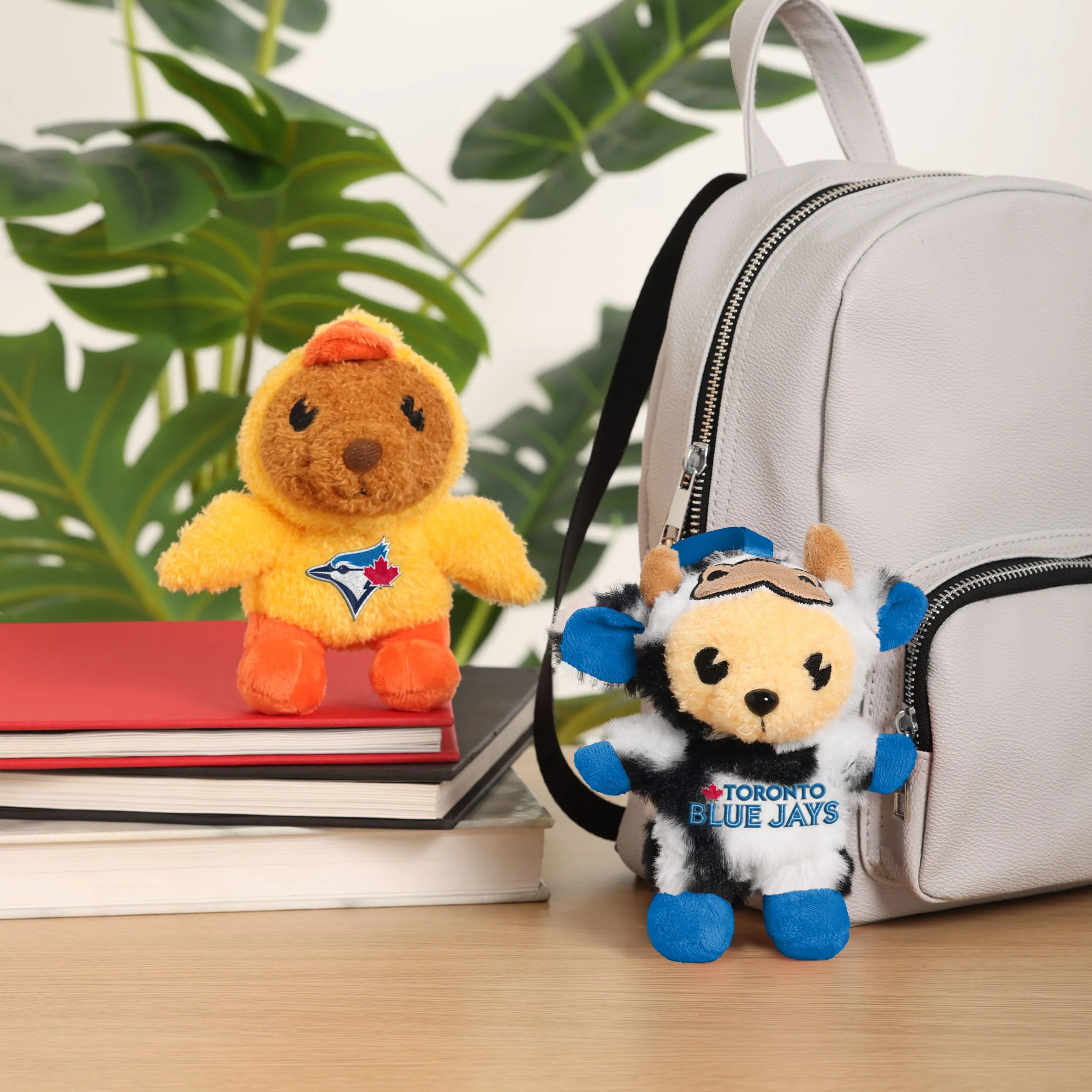 Toronto Blue Jays MLB FOOCOOS Plush Bag Charm Keychain Blind Box Series 1 (PREORDER - SHIPS EARLY JUNE) - Image 4