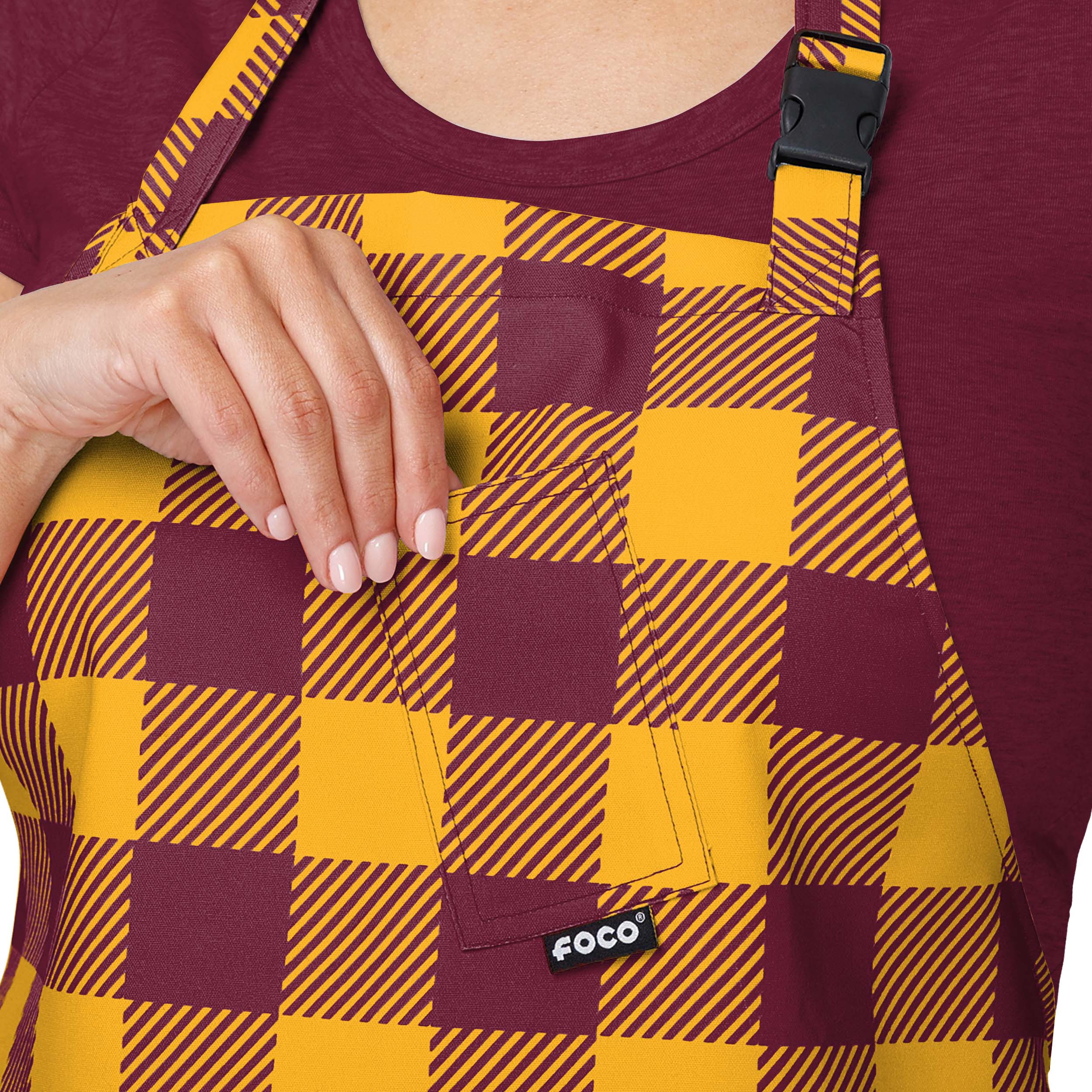 Washington Commanders NFL Plaid Apron - Image 4