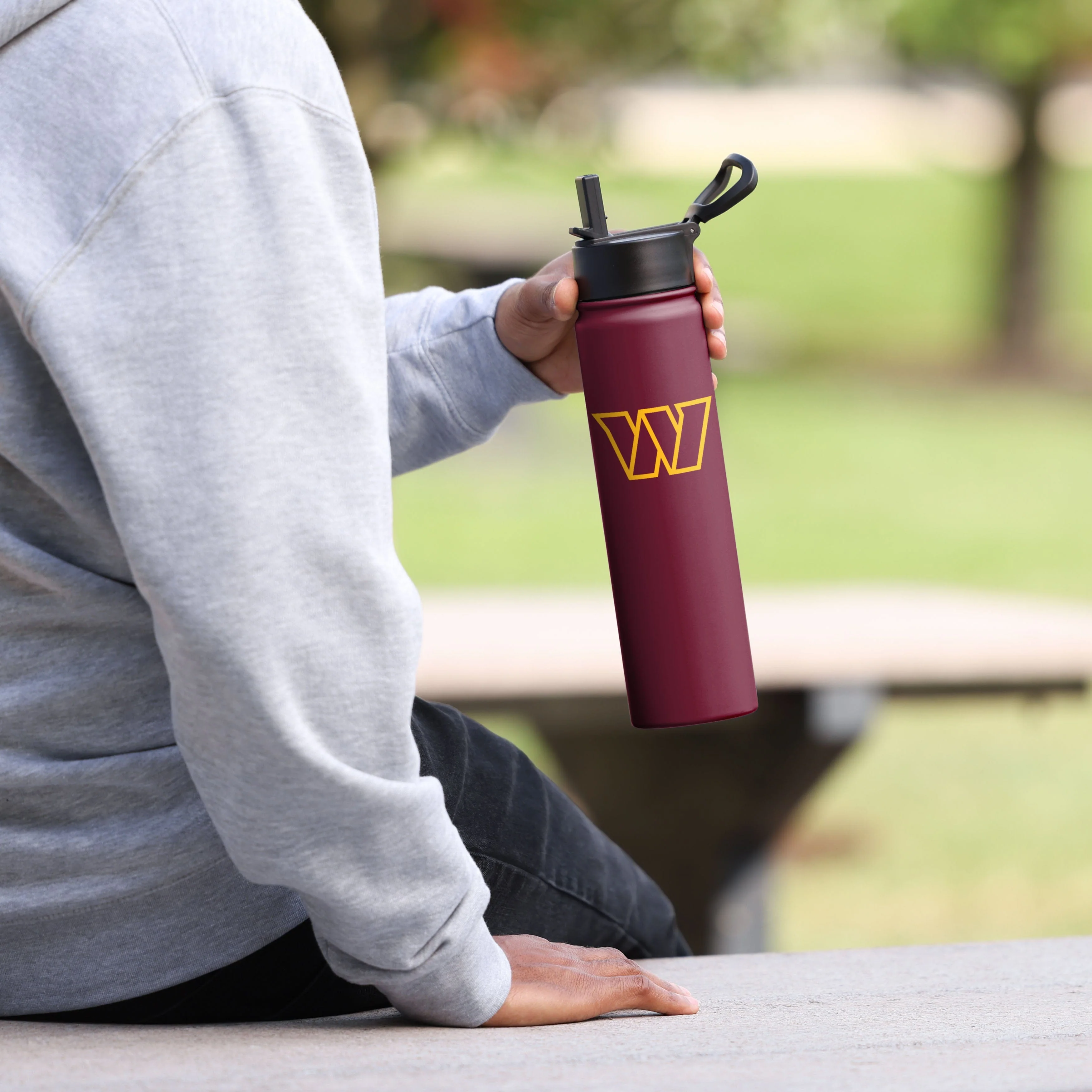 Washington Commanders NFL Team Color Insulated Bottle - Image 4