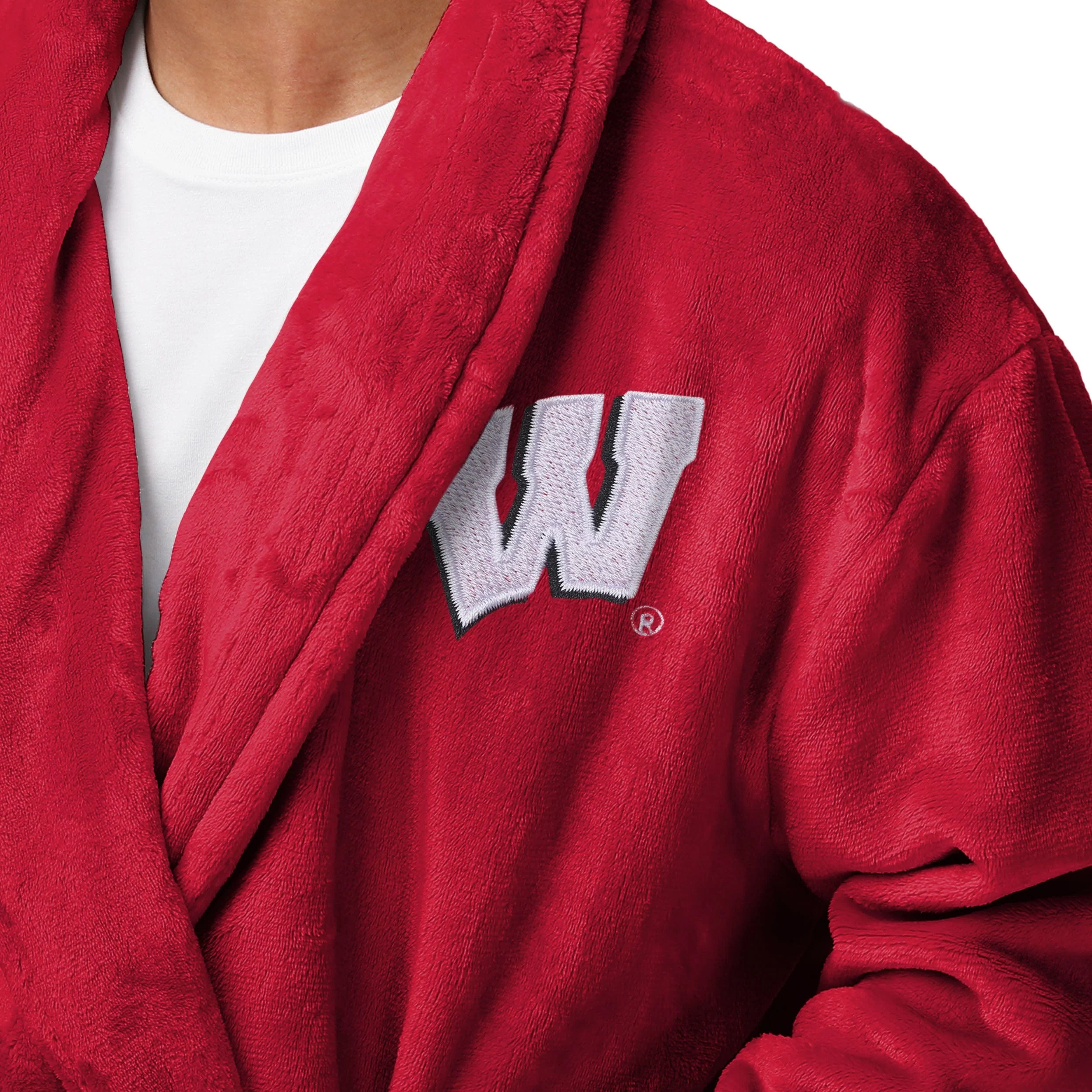 Wisconsin Badgers NCAA Lazy Day Team Robe - Image 2